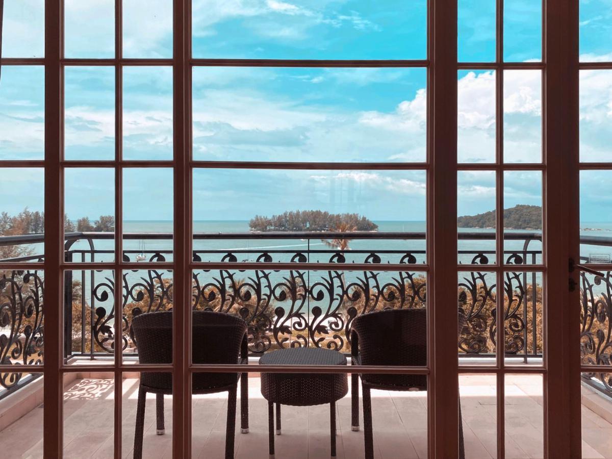 The Danna Langkawi - A Member Of Small Luxury Hotels Of The World Pantai Kok Esterno foto View of the resort