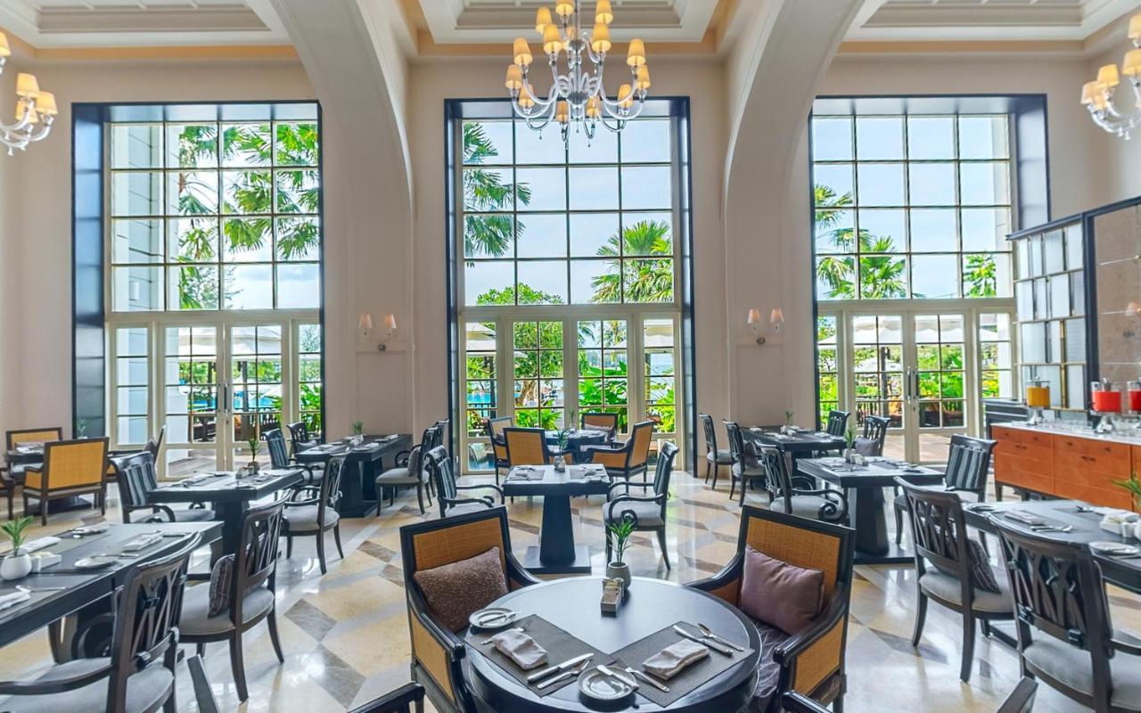 The Danna Langkawi - A Member Of Small Luxury Hotels Of The World Pantai Kok Esterno foto The restaurant
