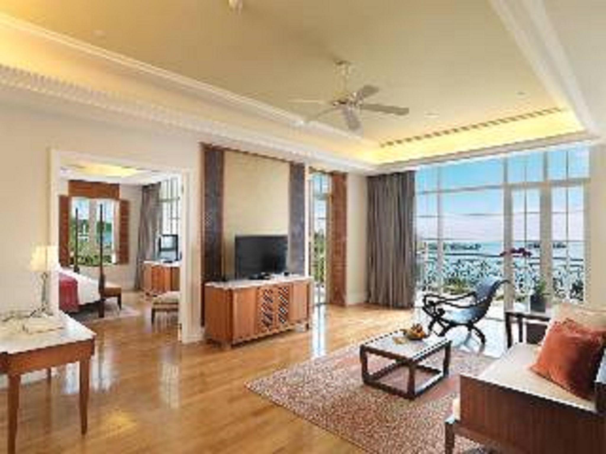 The Danna Langkawi - A Member Of Small Luxury Hotels Of The World Pantai Kok Esterno foto A suite at the Shangri-La Hotel, Kuala Lumpur