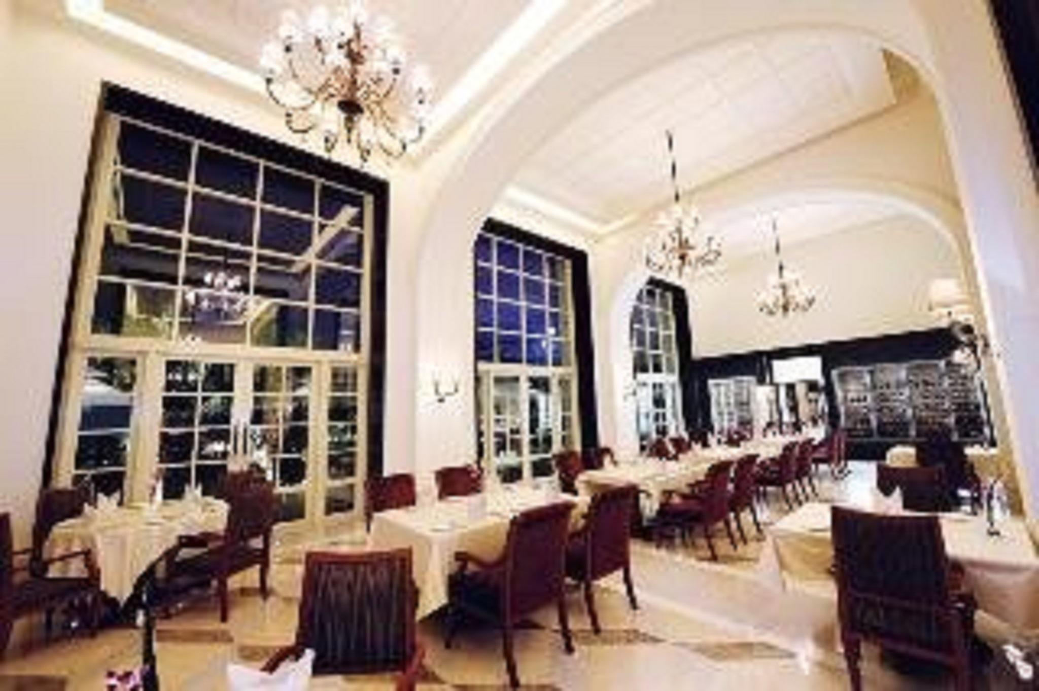 The Danna Langkawi - A Member Of Small Luxury Hotels Of The World Pantai Kok Esterno foto The restaurant