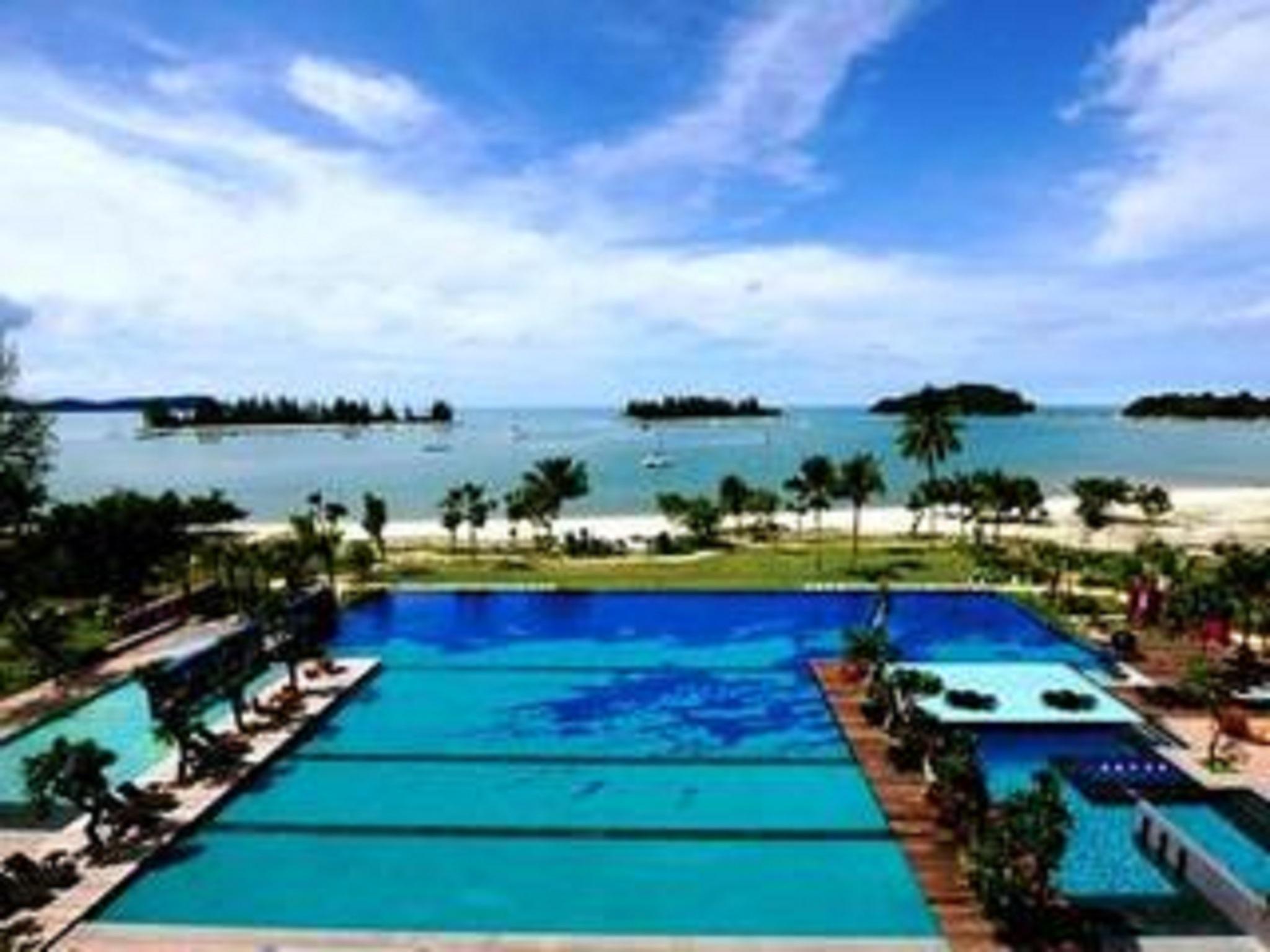 The Danna Langkawi - A Member Of Small Luxury Hotels Of The World Pantai Kok Esterno foto The swimming pool at the resort