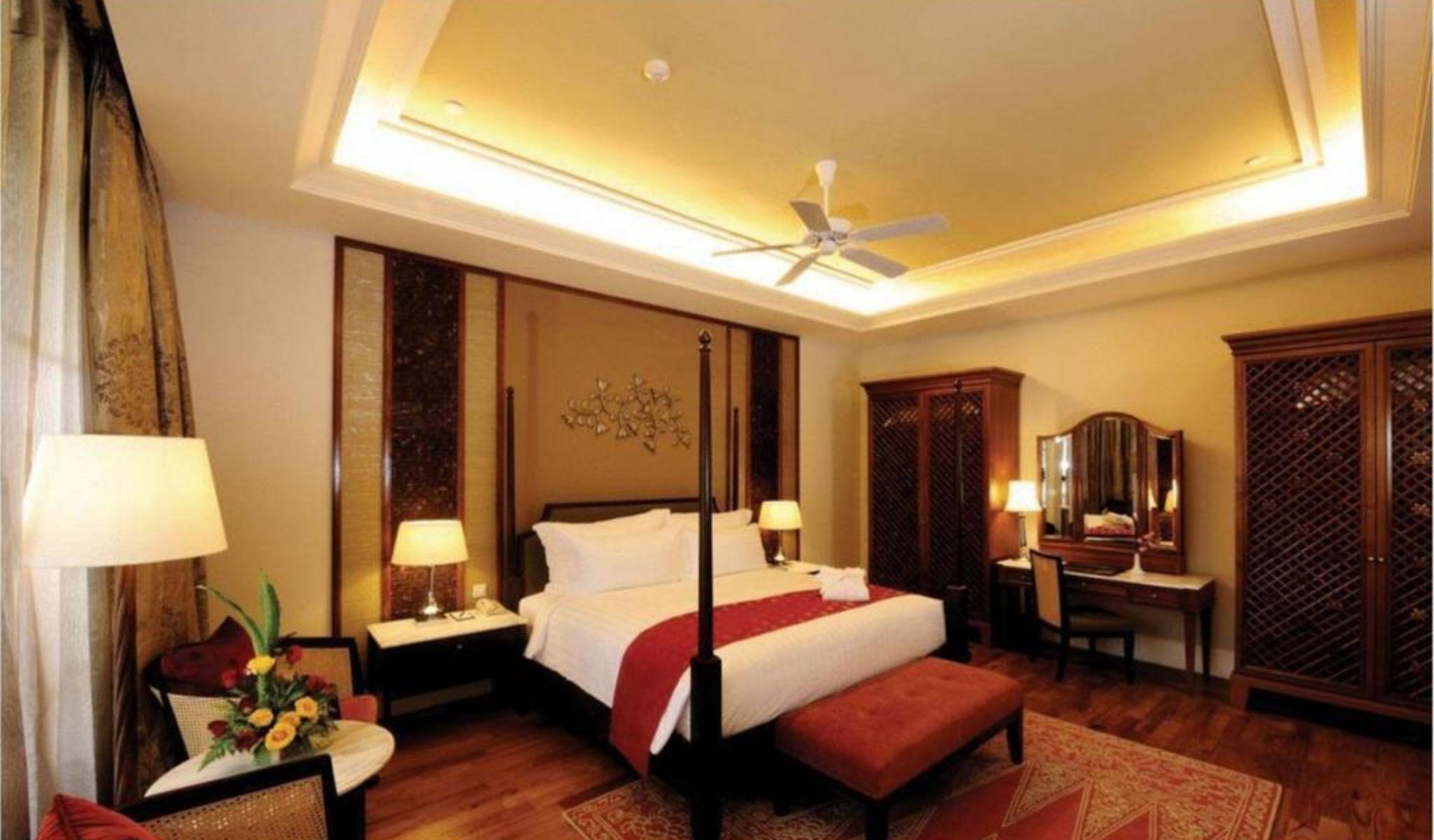 The Danna Langkawi - A Member Of Small Luxury Hotels Of The World Pantai Kok Esterno foto A bedroom at the Taj Bengal